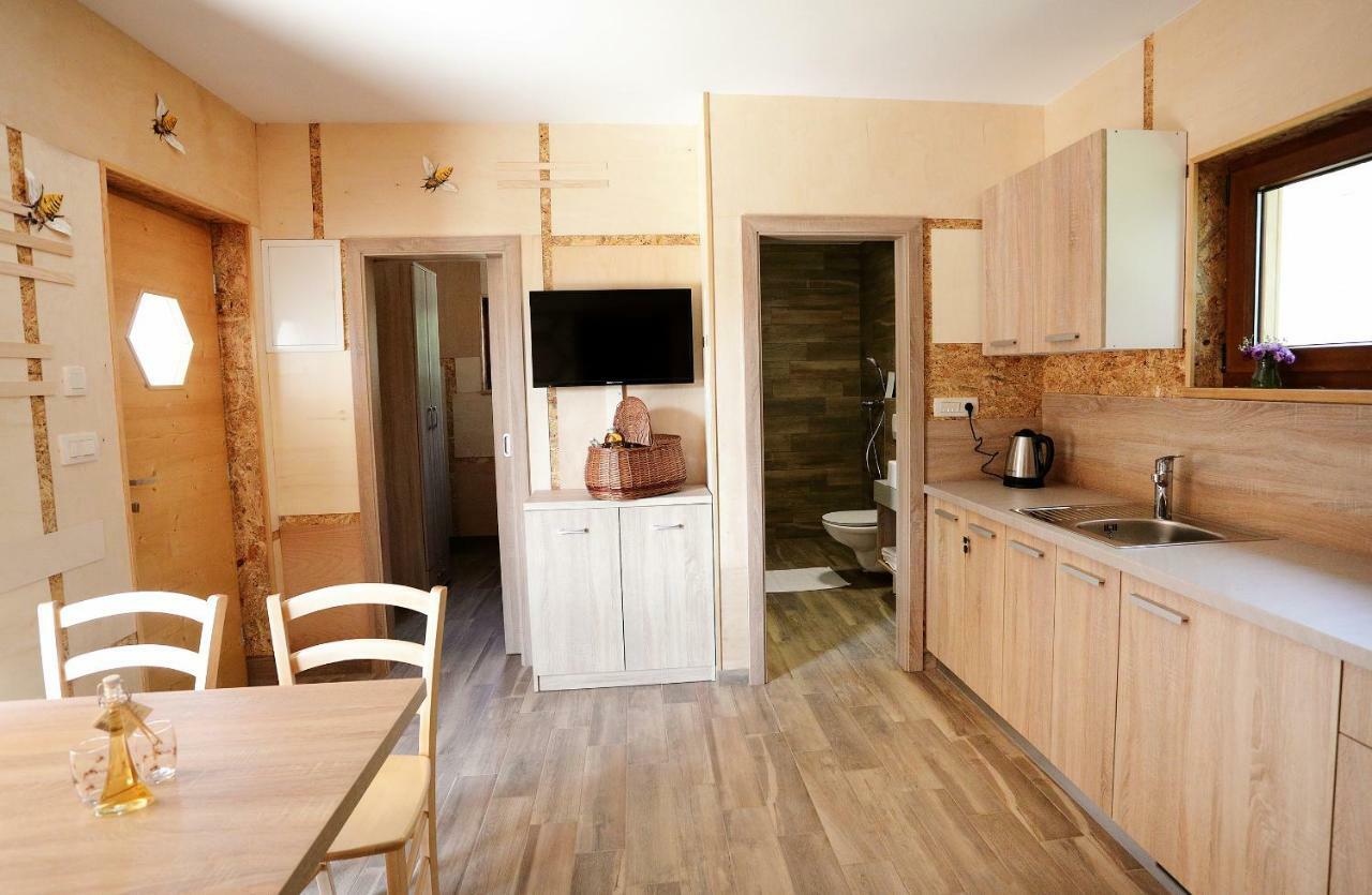 Honey Paradise Glamping Resort Dobova Exterior photo