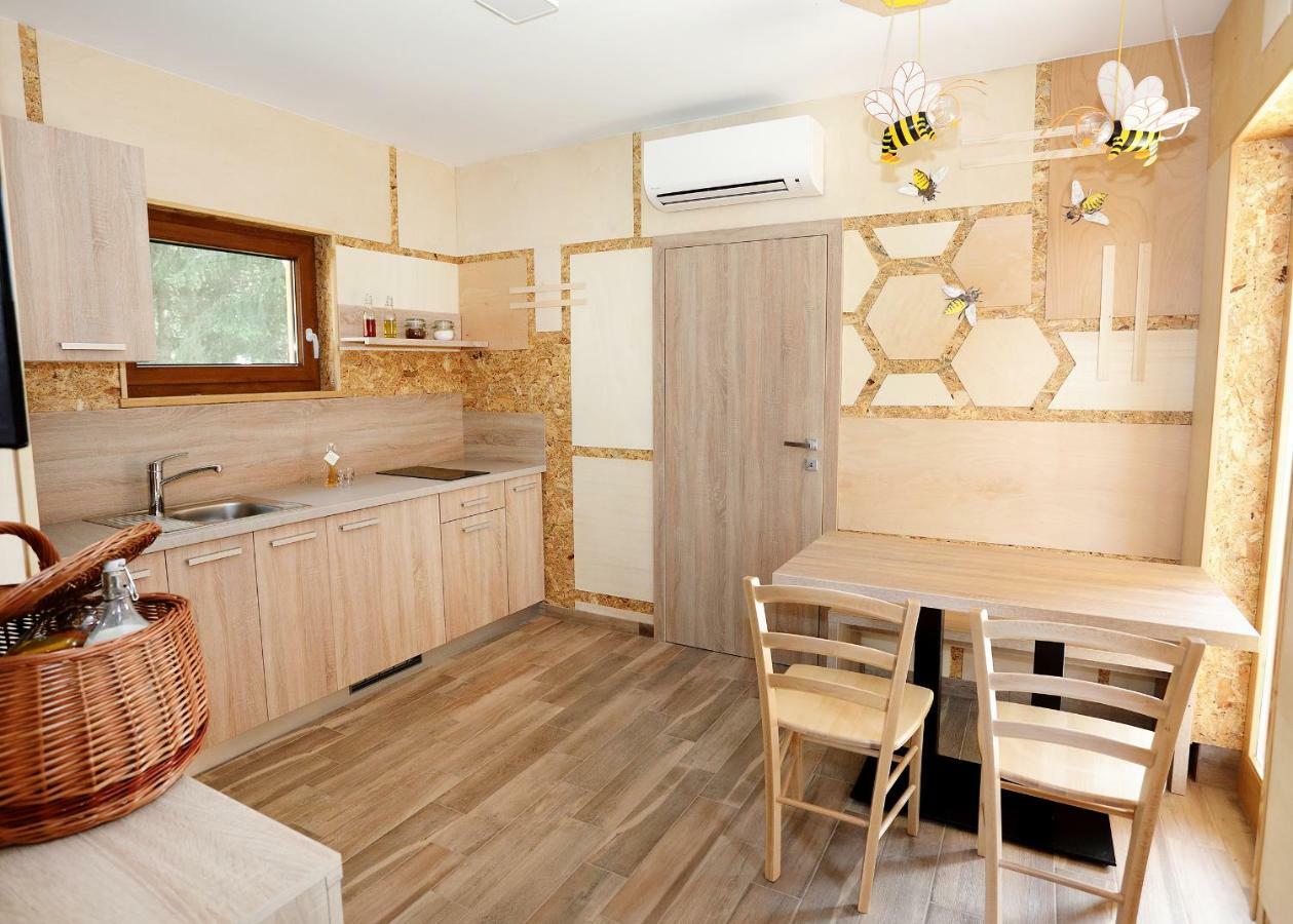 Honey Paradise Glamping Resort Dobova Exterior photo