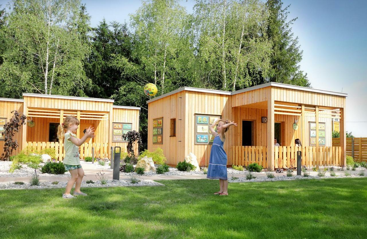 Honey Paradise Glamping Resort Dobova Exterior photo